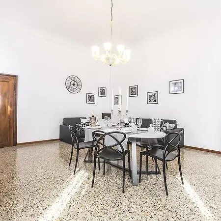 Rialto Design Boutique R&r Апартаменты *